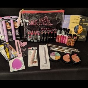 Makeup bundle